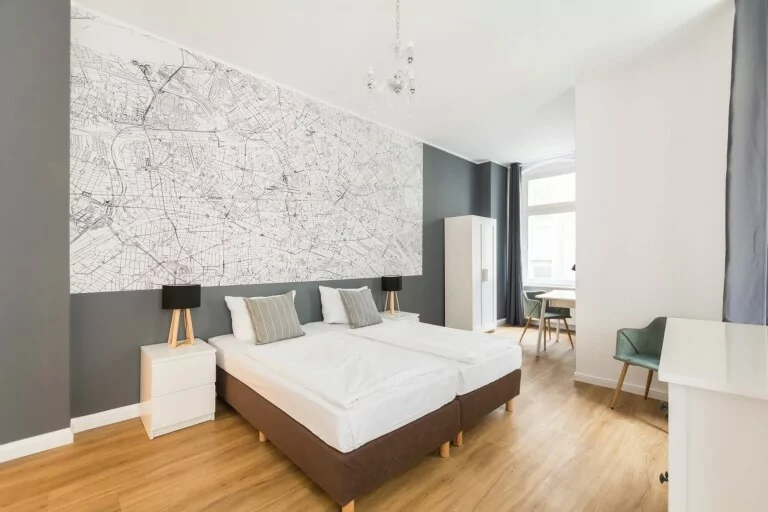 bedrooms in family plus apartment OTA-Berlin